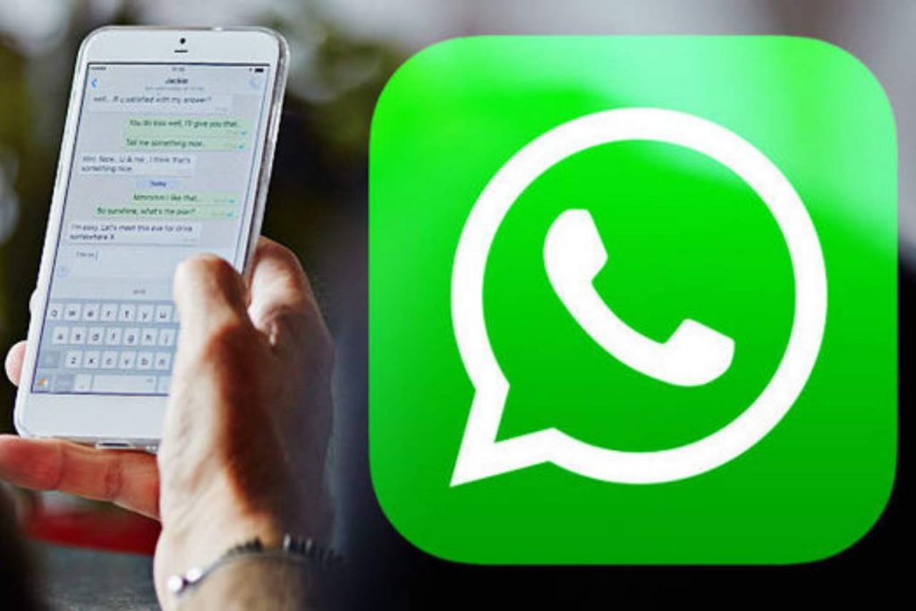 WhatsApp, from today no one will be able to see your conversations: a crazy hoax