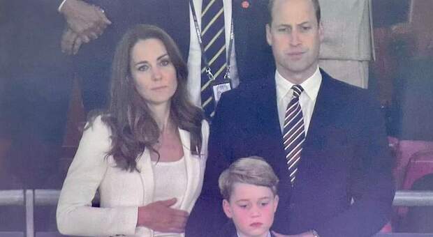 Kate Middleton, concern for her son George grows: 'It's all Harry's fault'