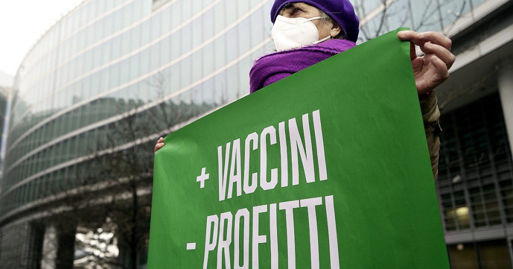 Green Pass Effect in Lombardy: With the introduction of duty for workers, demand for vaccines will double in a single day