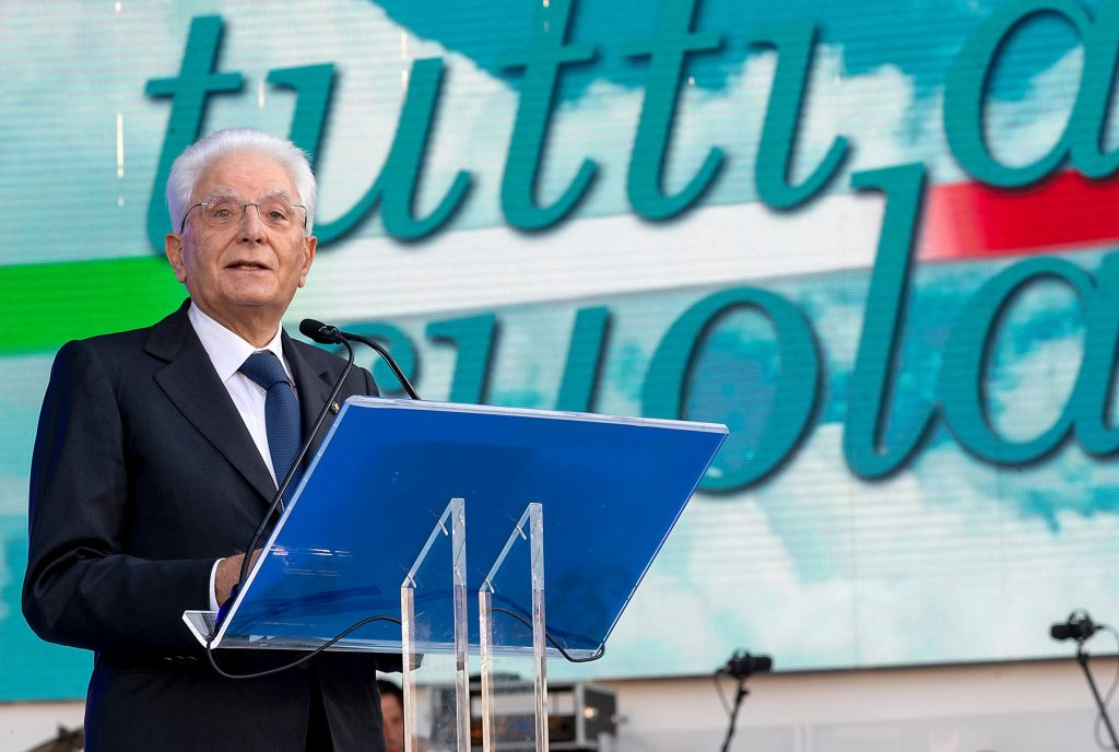 Mattarella: "School reopening is a clear sign of Italy's resumption"