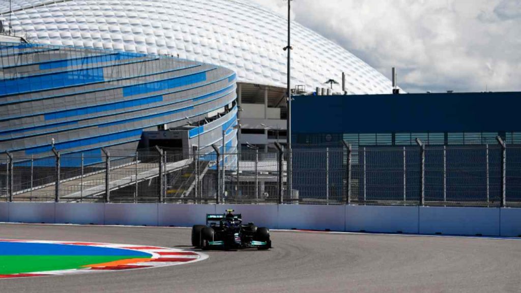 LIVE F1 GP Russia, free live practice: real-time standings