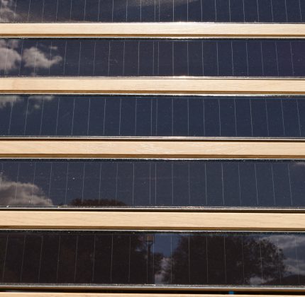 HJT solar cells, LONGi break their own record in 3 days