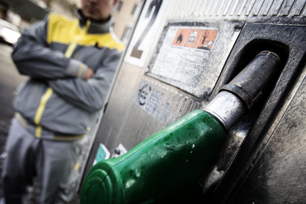 Fuel and lower prices for diesel and petrol: Eni, IP and Q8 offer discounts.  But +60% in one year