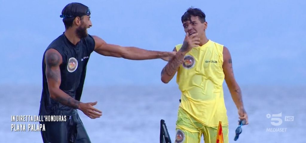 ISOLA DEI FAMOSI 2022 Expendable Cards and Eleventh Episode Report / Blind "Without Character"