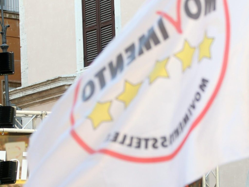 M5S, indignant over money for Grillo blog: "300,000 euros? So stop refunds"