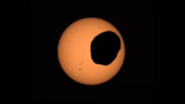 Solar Eclipse as seen from Mars VIDEO - Space & Astronomy