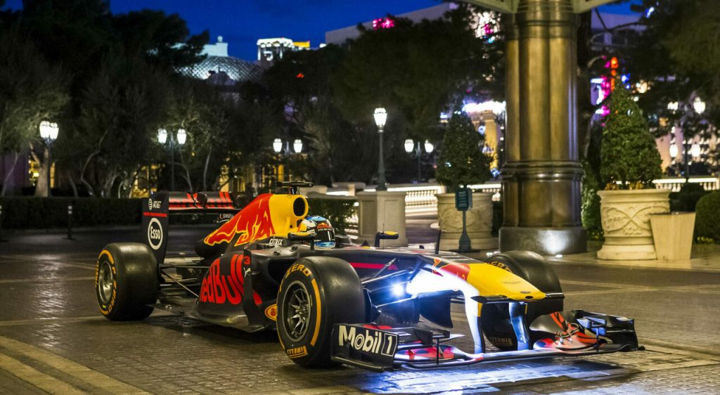Walking the strip at 350 km/h: F1 returns to Las Vegas after 40 years