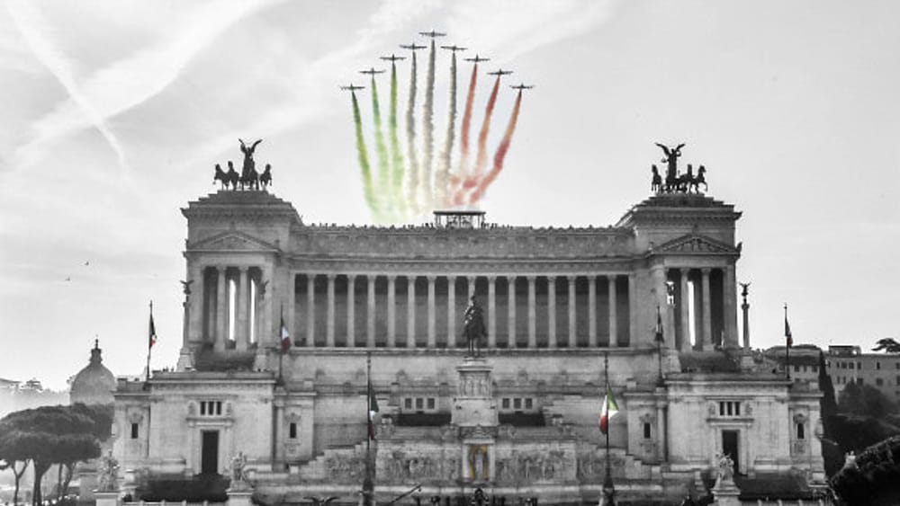 March 2 parade in Rome: column and tricolor arrows