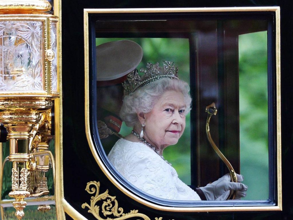 Queen Elizabeth's 'Sheet': No Jubilee Mass