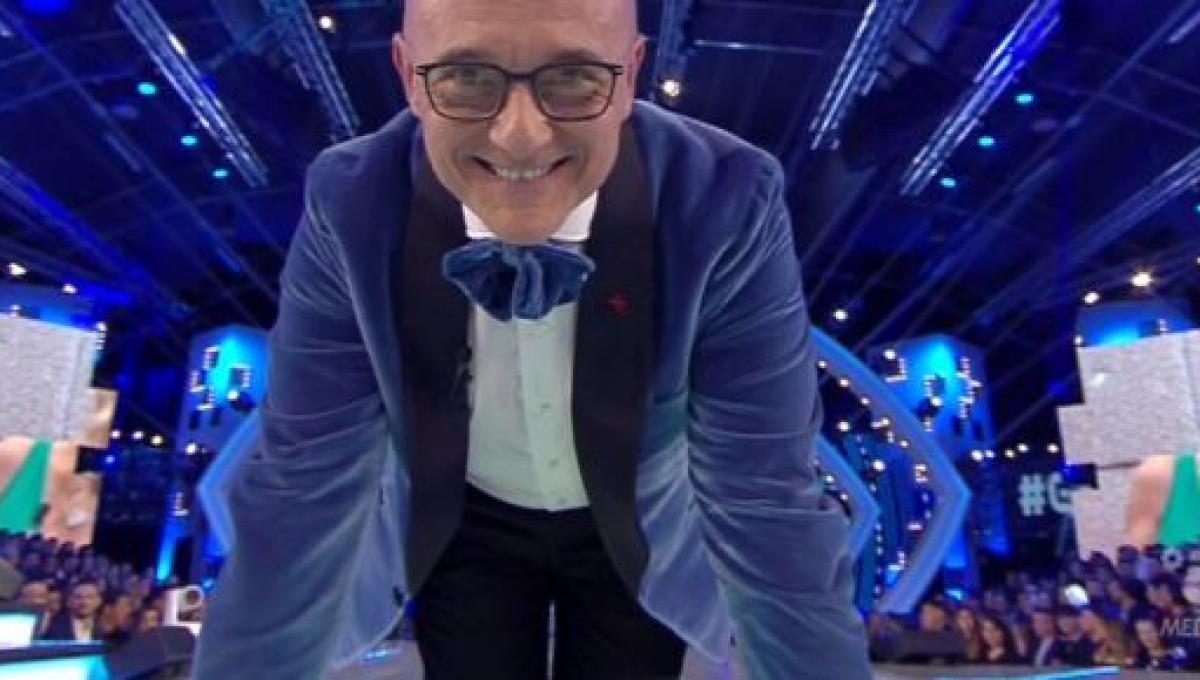 gf-vip-petition-on-the-web-asks-mediaset-to-remove-alfonso-Signorini-the-run-of-the-program_2411451