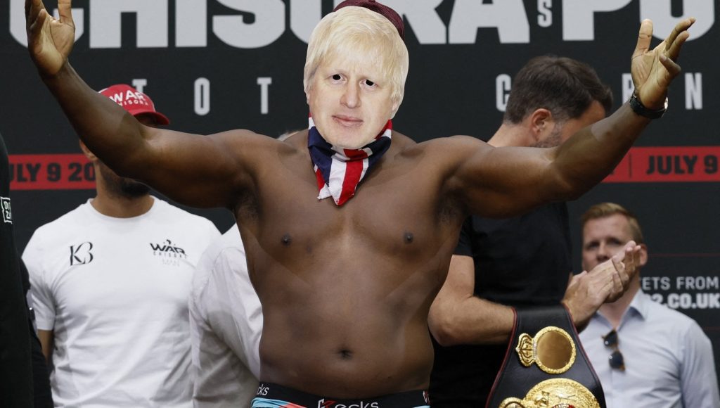 Boxing, Chisora's last: Comes with a Boris Johnson mask