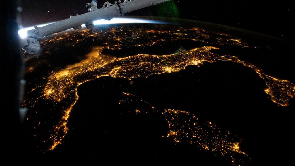 Italy at night captured from the International Space Station thanks to Samantha Cristoforetti