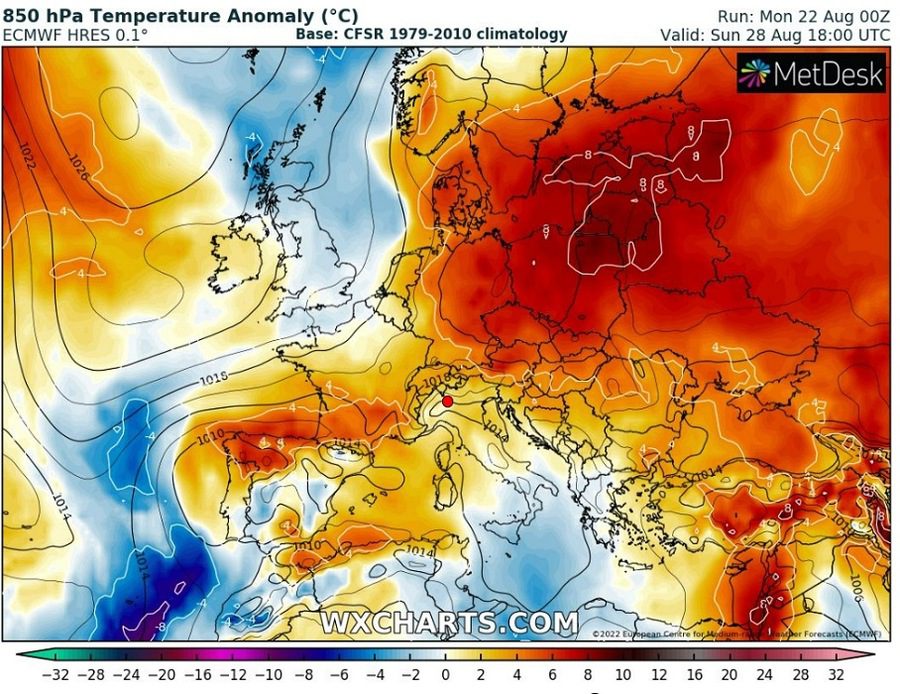 Temperature anomaly at about 1500 m on Sunday, August 28 (ECMWF).