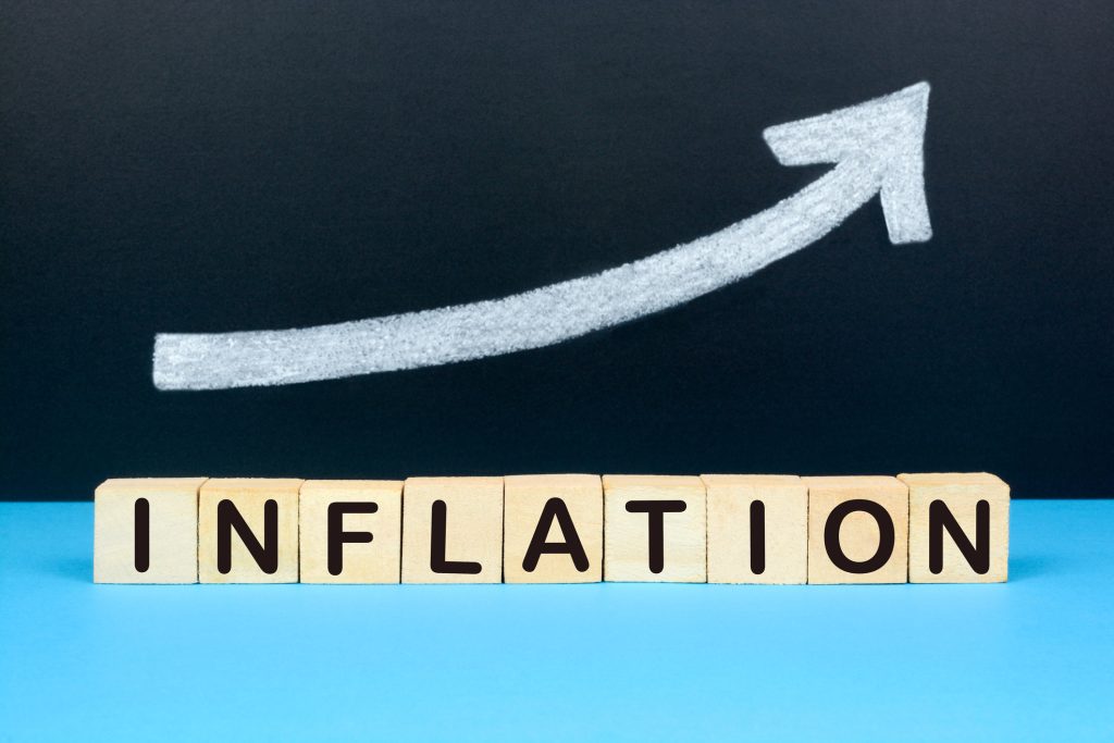 Inflazione Usa scotta ancora: indice preferito Fed PCE core si infiamma oltre le attese