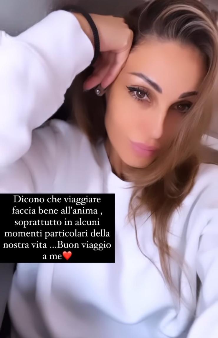 Anna Tatangelo story - Source Instagram - Solospettacolo.it