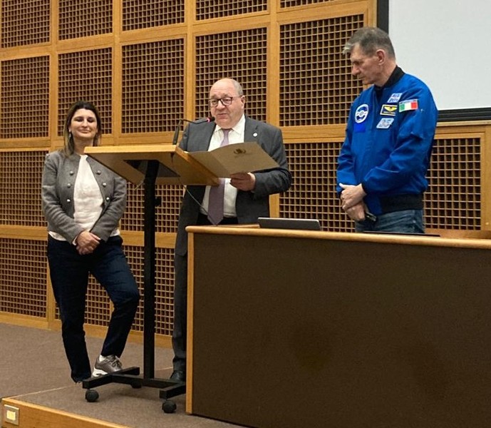 Tales and stories from space in Citta Studi with Paolo Nespoli, inscribed in the honor roll of the city of Biella - Newsbiella.it