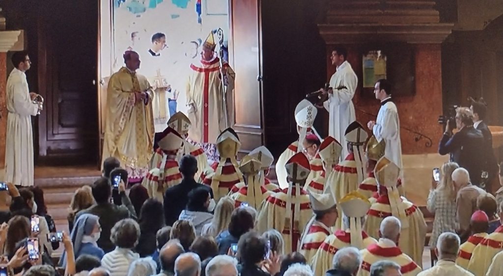 Il vescovo Pompili a Verona (frame da Telepace)