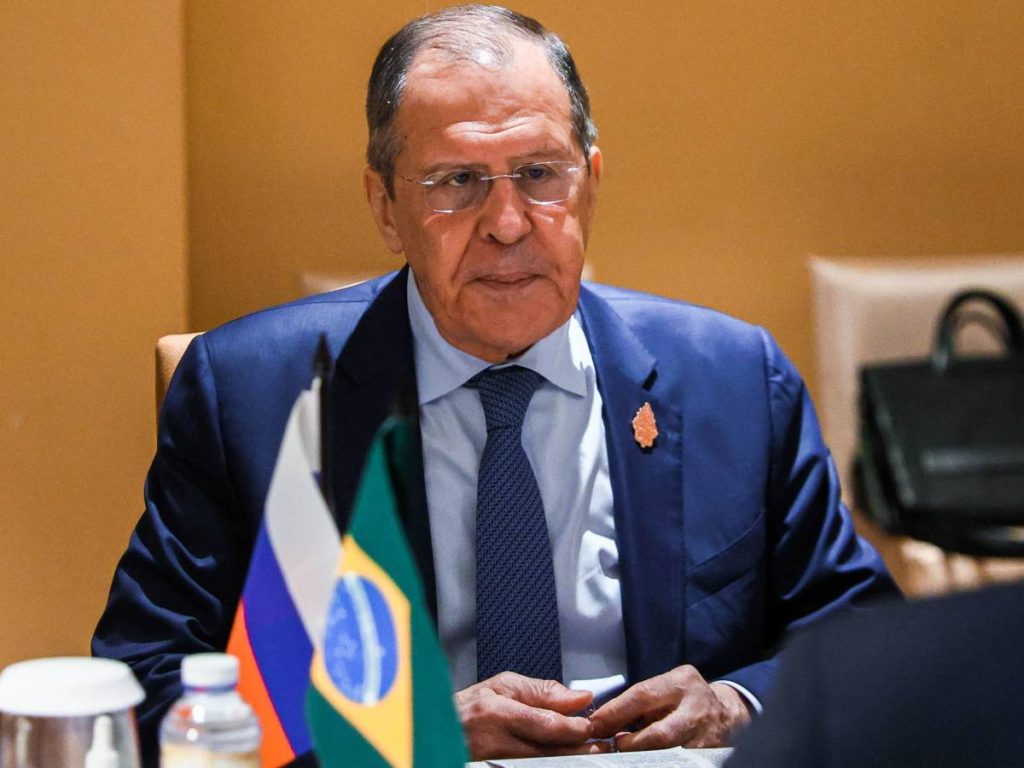 "Lavrov exits OSCE summit", "Not allowed": high tension between Poland and Russia