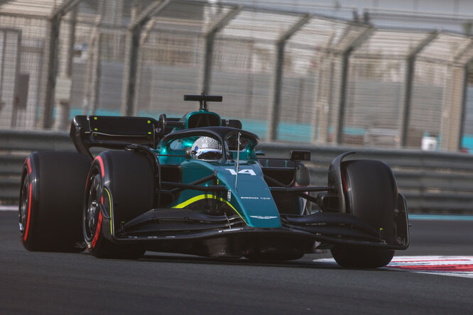 Diretta F1 / Test Pirelli 2023: Leclerc leader, Alonso in Aston Martin